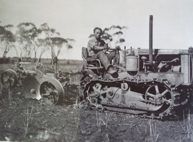 Br Contempree on tractor